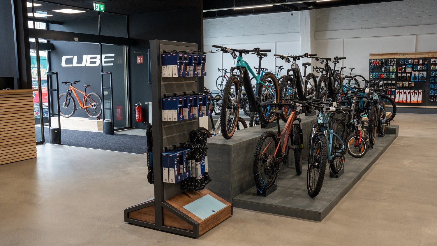 Cube bike clearance store