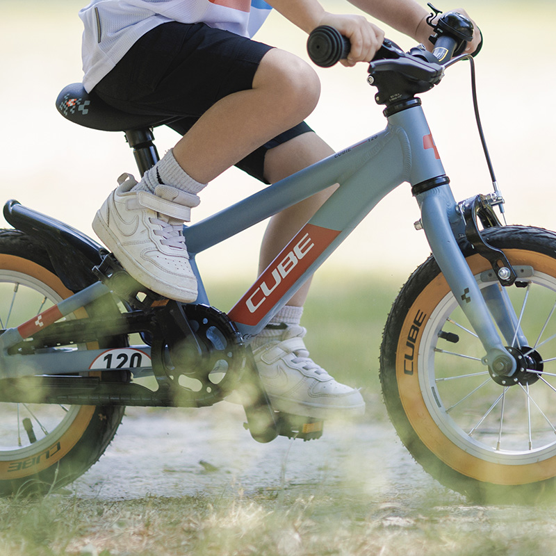 Boys store cube bike