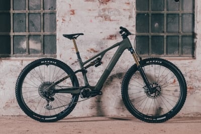 AMS HYBRID ONE44 - FULLSUSPENSION - MOUNTAINBIKE - E-BIKES | CUBE Bikes