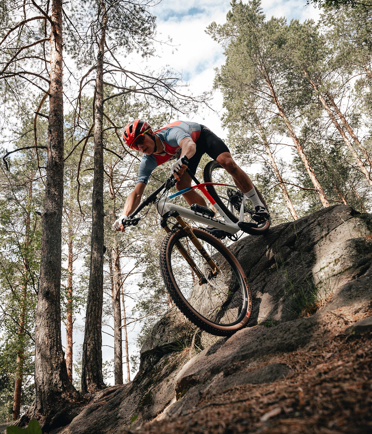 FOLD HYBRID - COMPACT & FOLDING - TREKKING - E-BIKES | CUBE Bikes