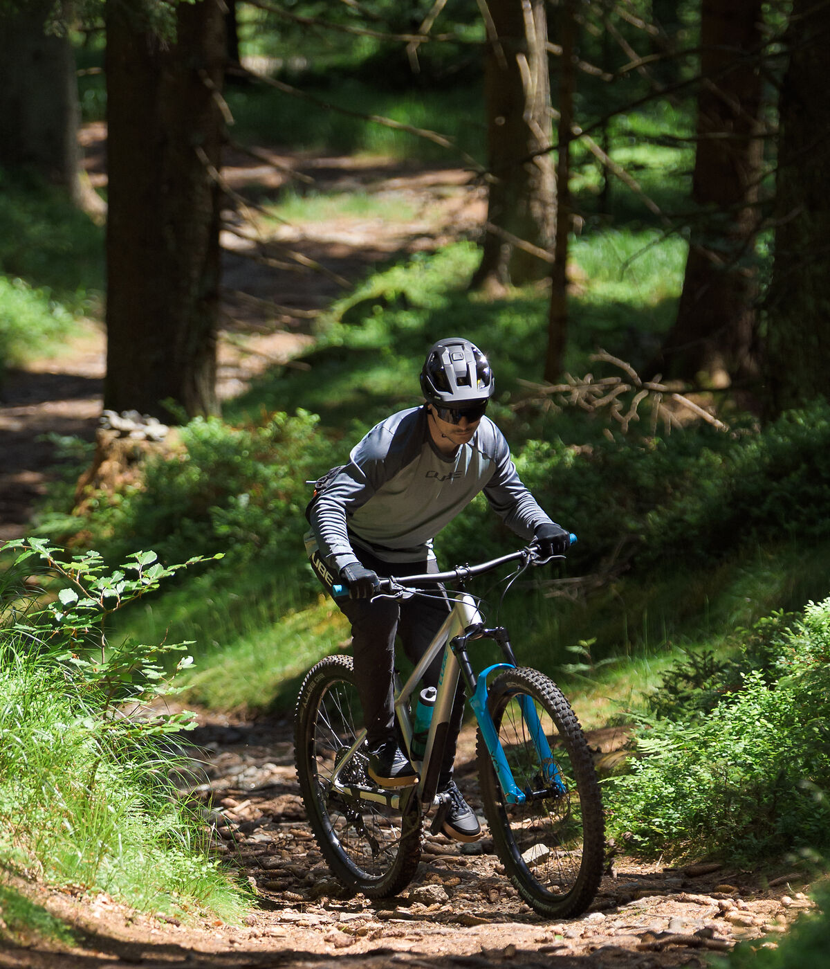 Cube Compact Hybrid 545 royalgreen´n´black