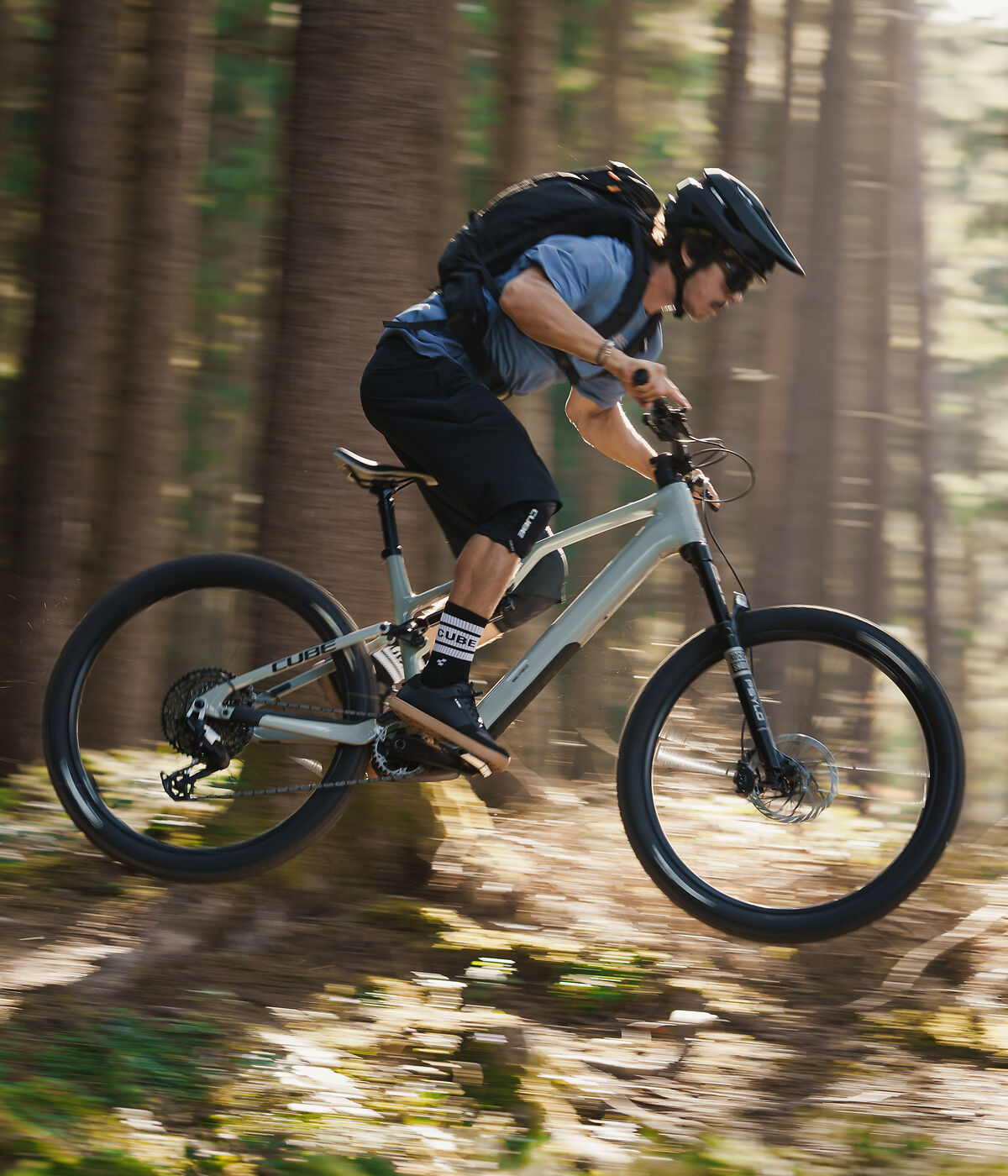 Cube Nuroad ONE ruby´n´puce