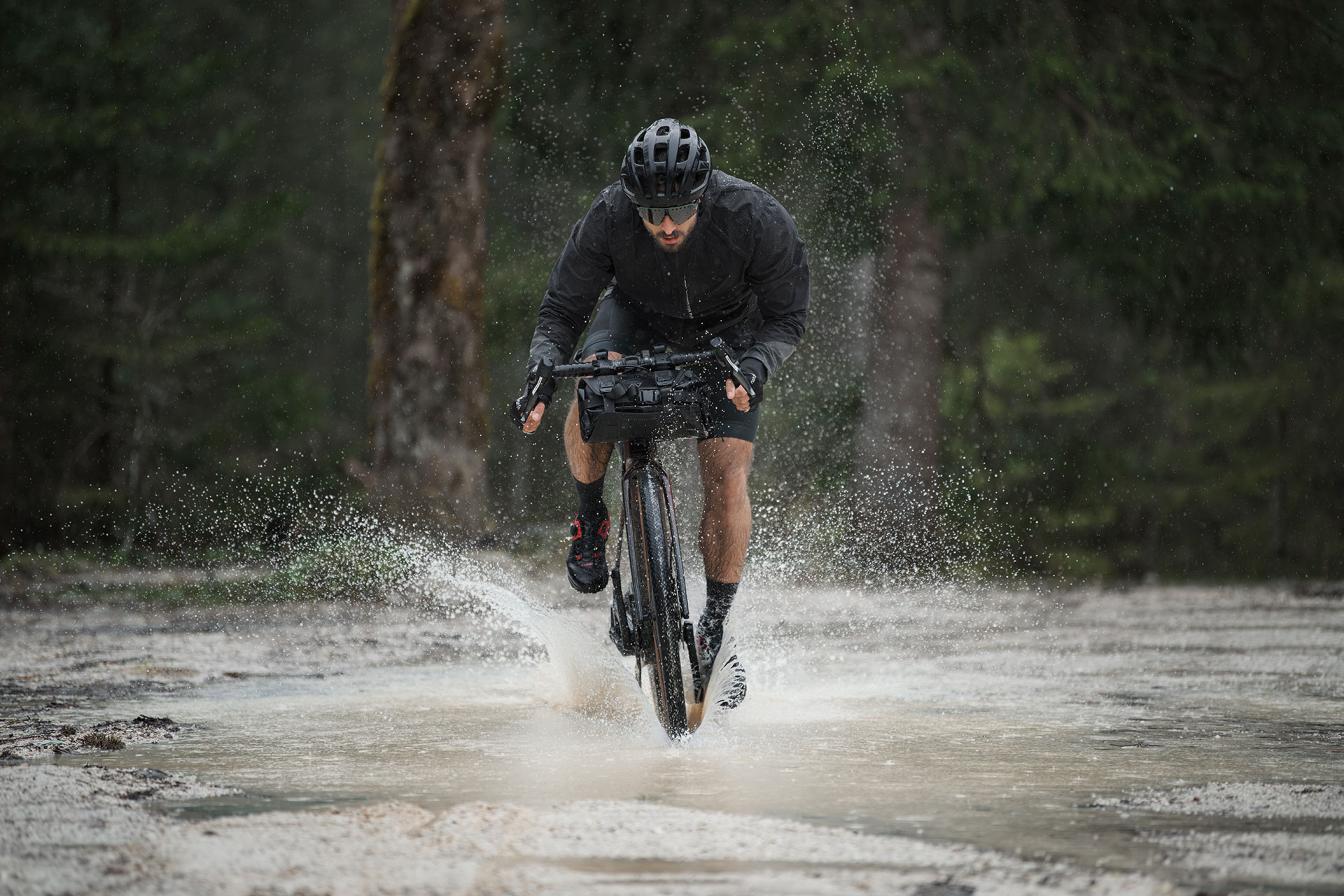 Best HD Pictures about  Gravel E Bike Test  with No AI Images